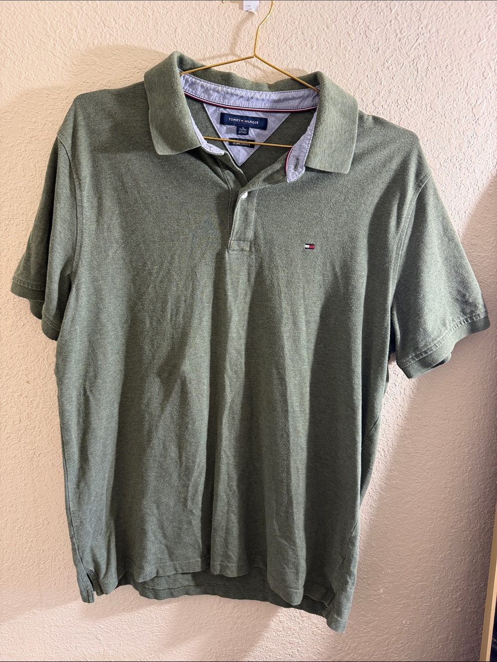 Tommy Hilfiger Men's Olive Green Polo with Contrast Inner Collar